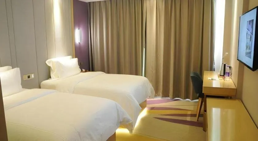 Bed in Lavande Hotels Guangzhou Fangcun Huadiwan Metro Station