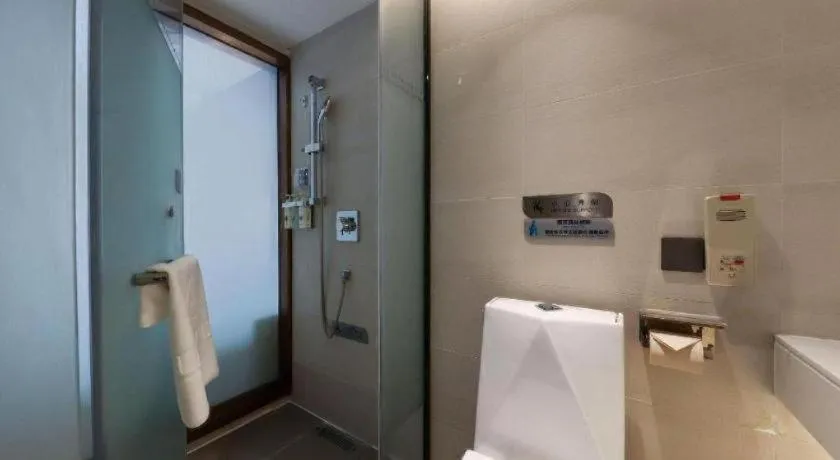 Lavande Hotels Guangzhou Fangcun Huadiwan Metro Station