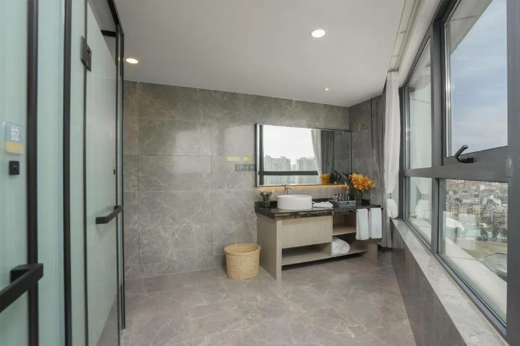 Bed in Kunming Guihua Hotel