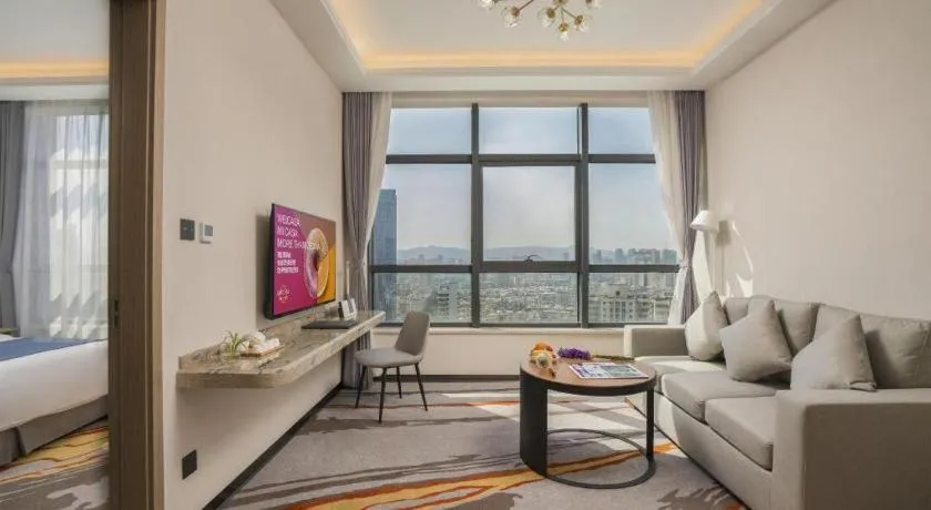 Bed in Kunming Guihua Hotel