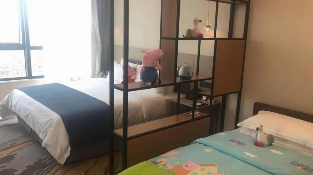 Bed in Kunming Guihua Hotel