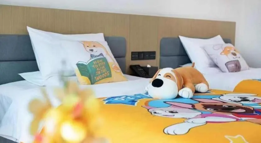 Bed in Kunming Guihua Hotel