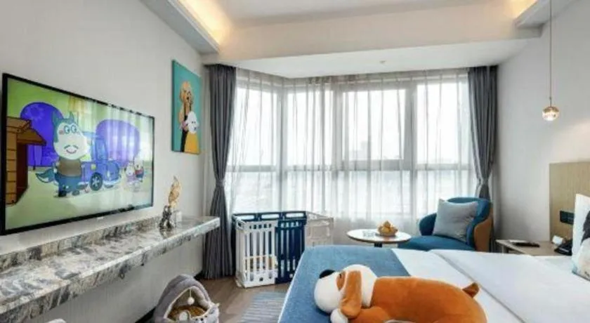 Bed in Kunming Guihua Hotel