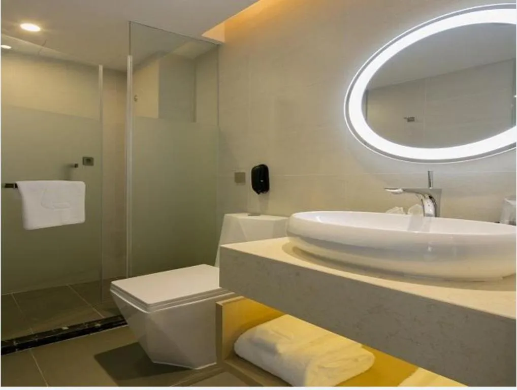 Lavande Hotels·Qingyuan Jinbiwan