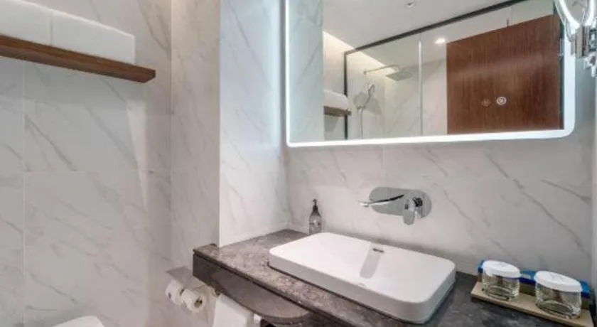 Yitel Collection Shenyang Imperial Palace Zhongjie Metro Station