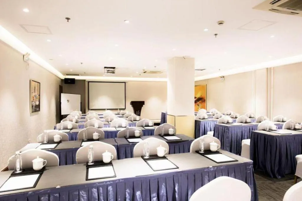 Yitel Collection Shenyang Imperial Palace Zhongjie Metro Station