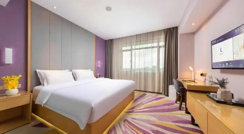 Bed in Lavande Hotel Zhongshan Dayong Rosewood Cultural Expo City