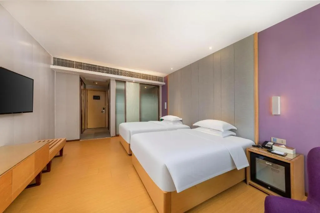 Bed in Lavande Hotel Zhongshan Dayong Rosewood Cultural Expo City