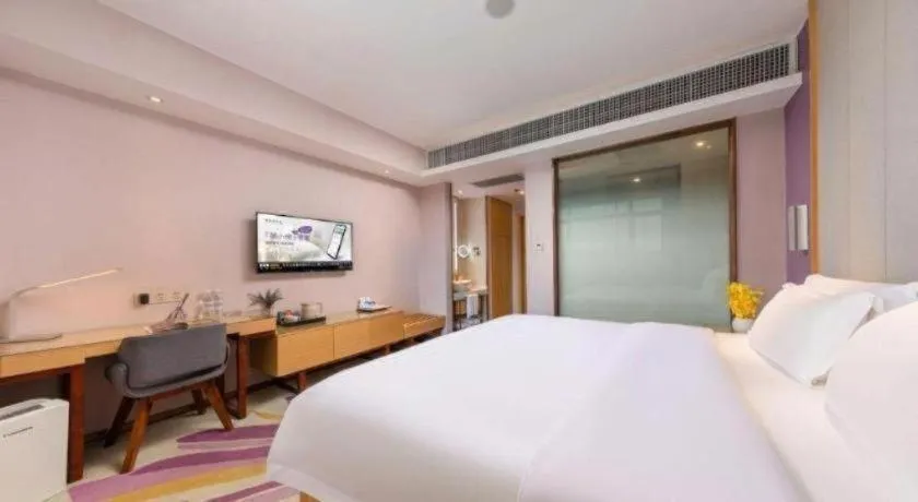 Bed in Lavande Hotel Zhongshan Dayong Rosewood Cultural Expo City