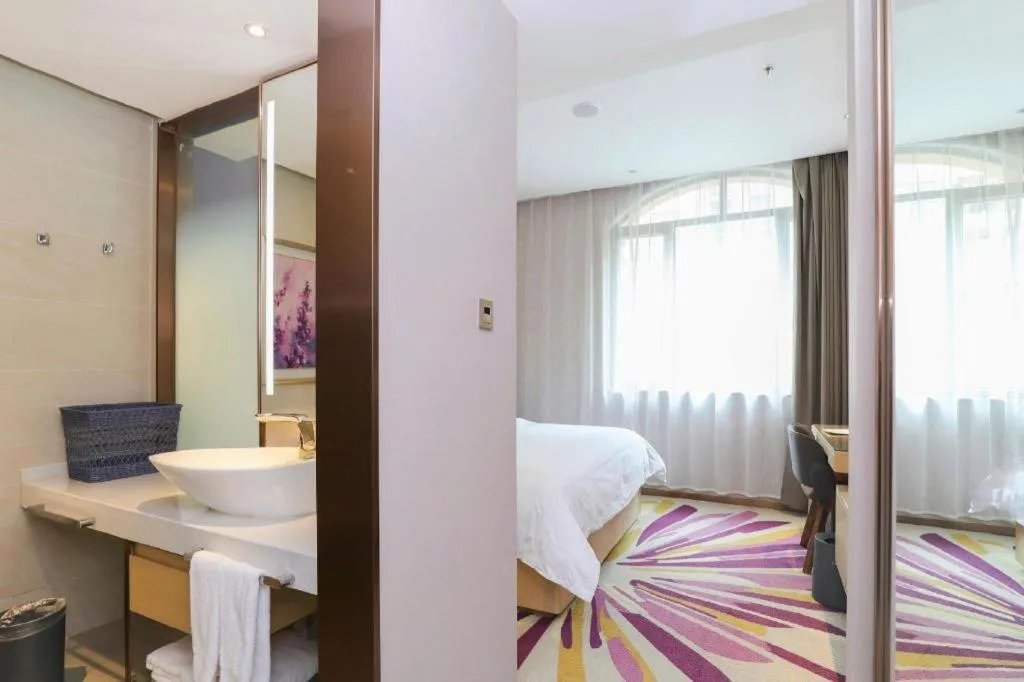 Lavande Hotel Zhongshan Dayong Rosewood Cultural Expo City