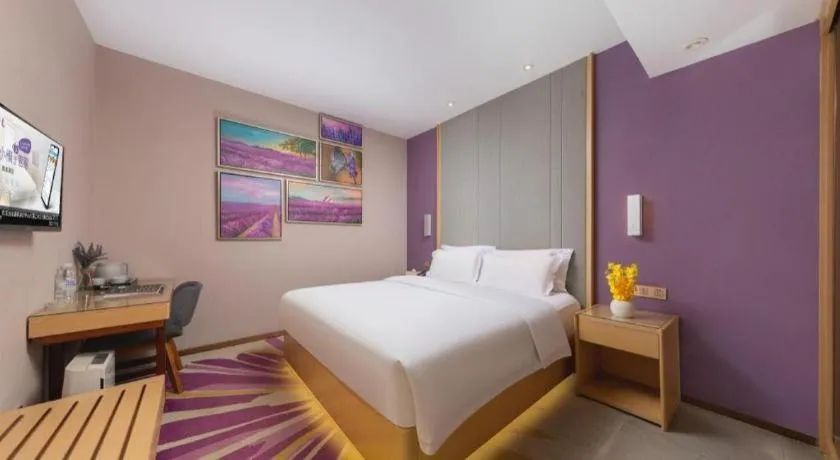 Bed in Lavande Hotel Zhongshan Dayong Rosewood Cultural Expo City