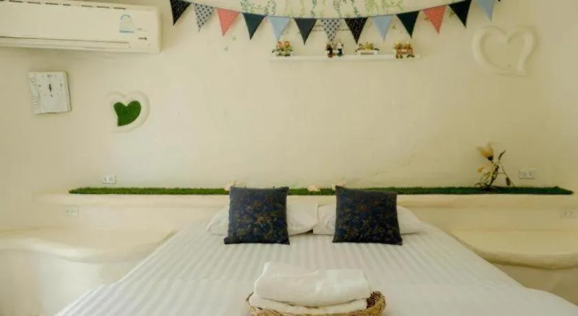 Bed in Dandelion Resort