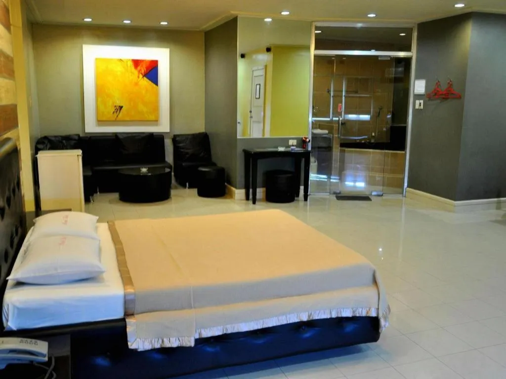 Bed in Jardin de Rosal Hotel