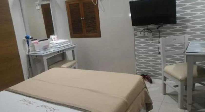 Bed in Jardin de Rosal Hotel