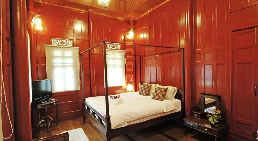 Bed in Doembang Villa