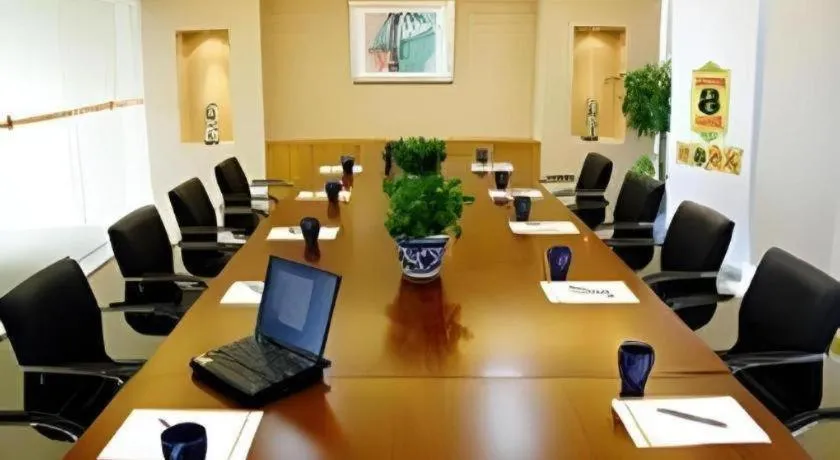 Super 8 Hotel Premier Suzhou Shihu Dong Road Metro Station