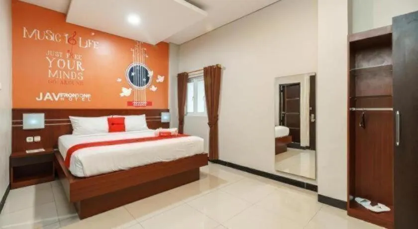 Bed in Hotel JAV Front One