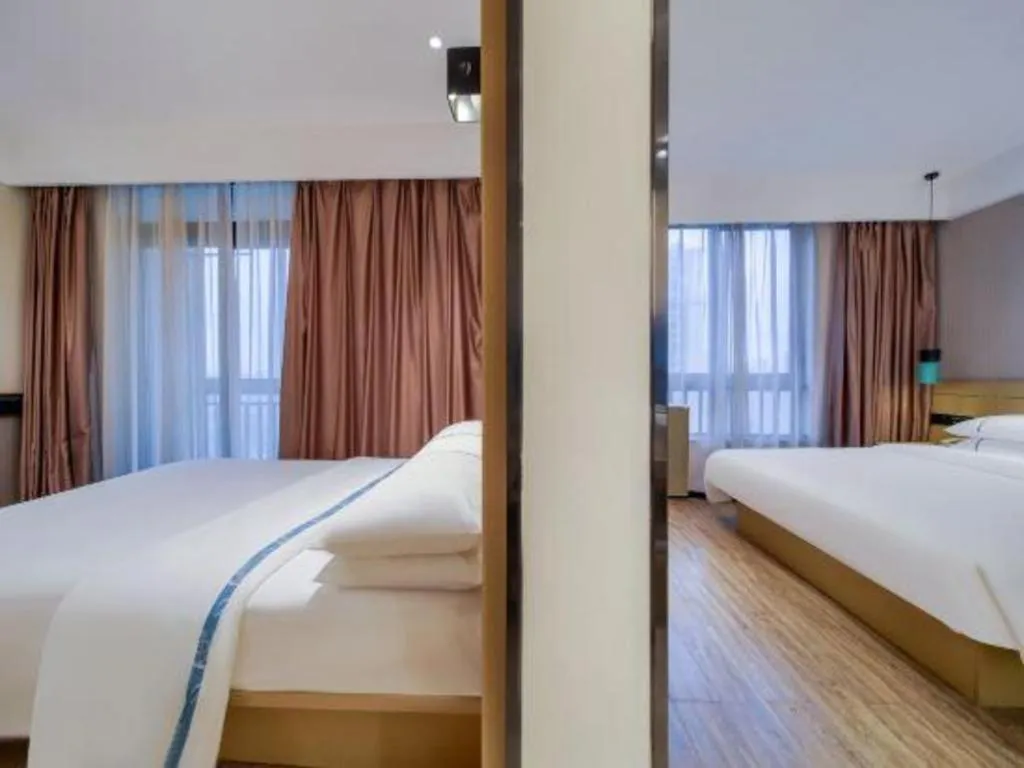 Bed in City Comfort Inn Chongqing Jiangbei Airport T3 Terminal