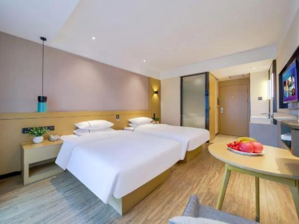 Bed in City Comfort Inn Chongqing Jiangbei Airport T3 Terminal