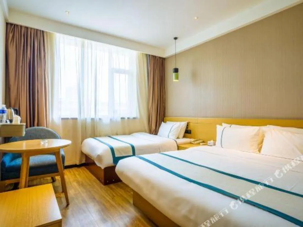 Bed in City Comfort Inn Chongqing Jiangbei Airport T3 Terminal