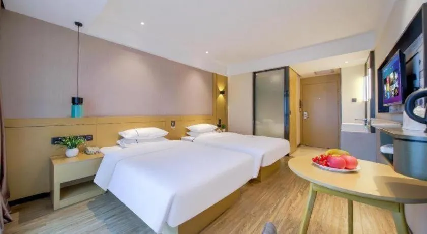 Bed in City Comfort Inn Chongqing Jiangbei Airport T3 Terminal