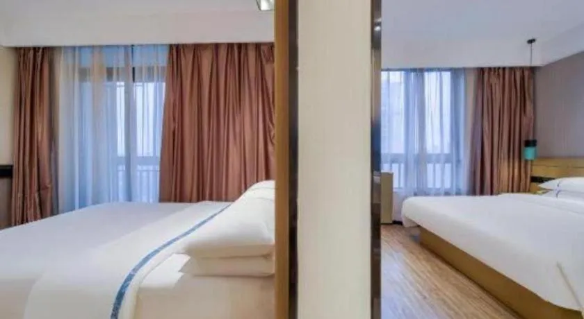 Bed in City Comfort Inn Chongqing Jiangbei Airport T3 Terminal