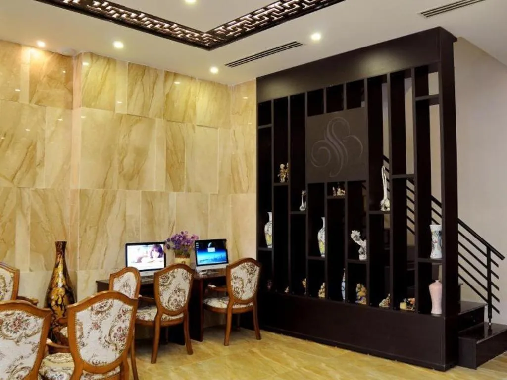 Begonia Nha Trang Hotel