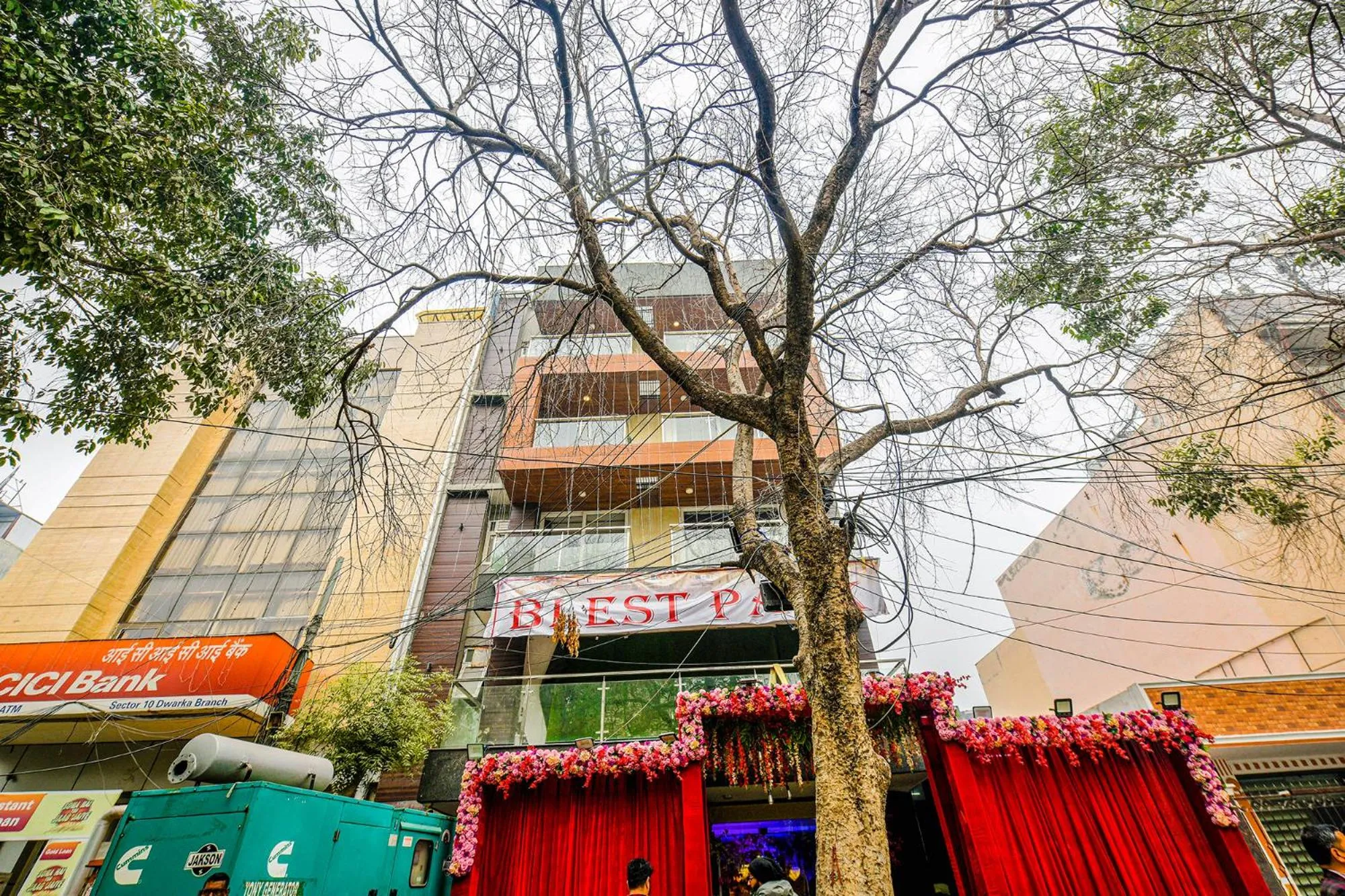 Property building in FabHotel Prime Blest Park Near Yashobhoomi Convention Centre