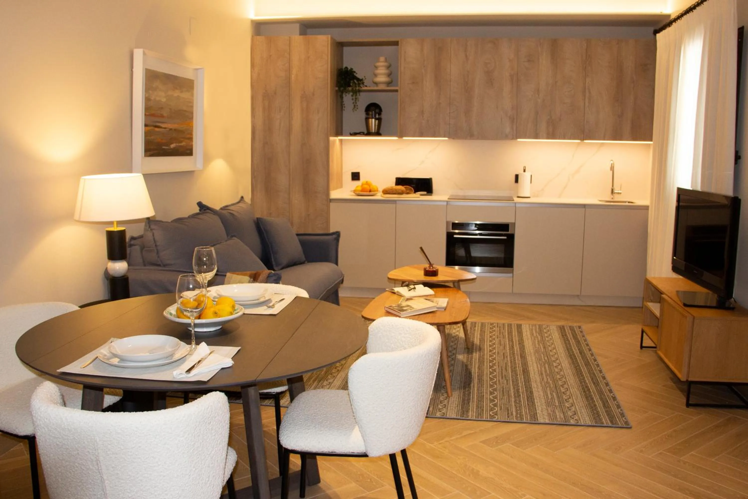 Kitchen or kitchenette in Puerta de la Ribera Suites