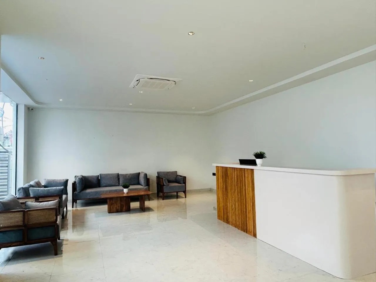 Lobby or reception in Akoya Business Hotel Hyderabad Airpot