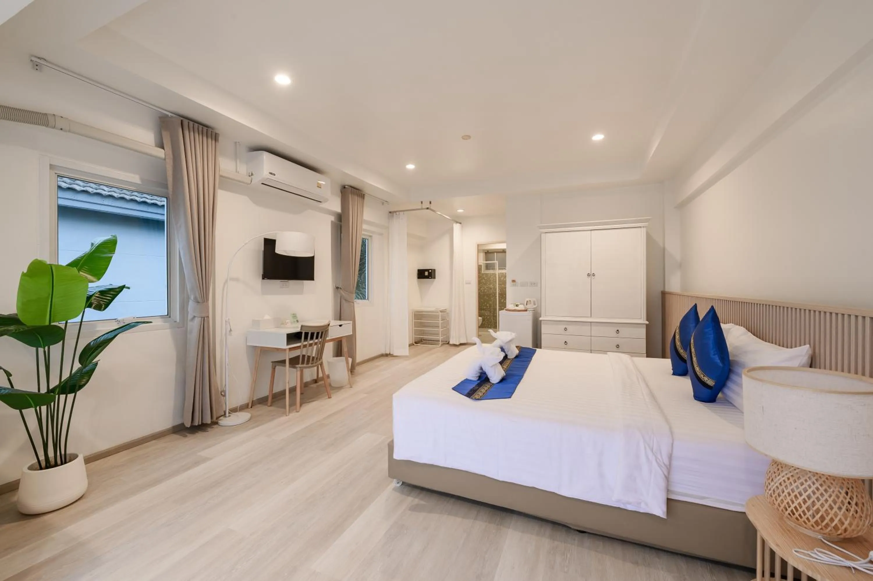 Decorative detail, Bed in Little Home Ao Nang