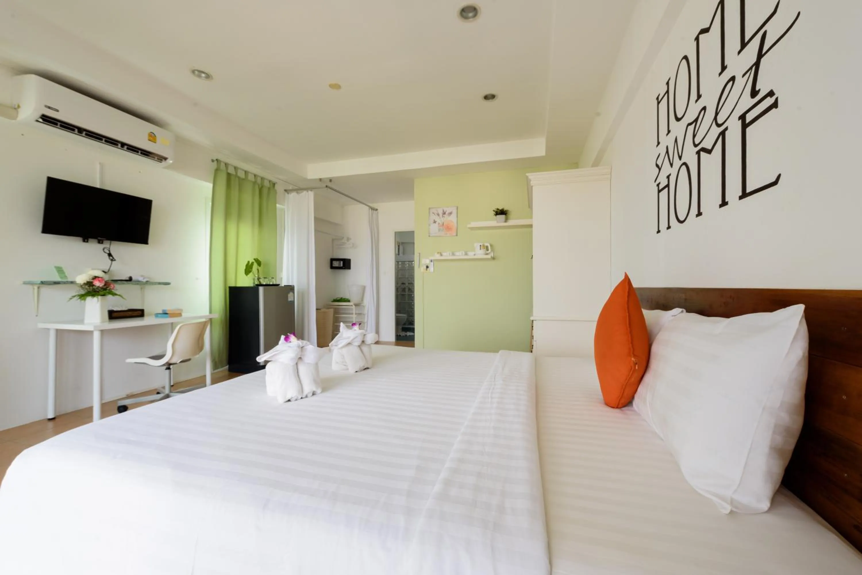 Deluxe Double Room with Sea View in Little Home Ao Nang