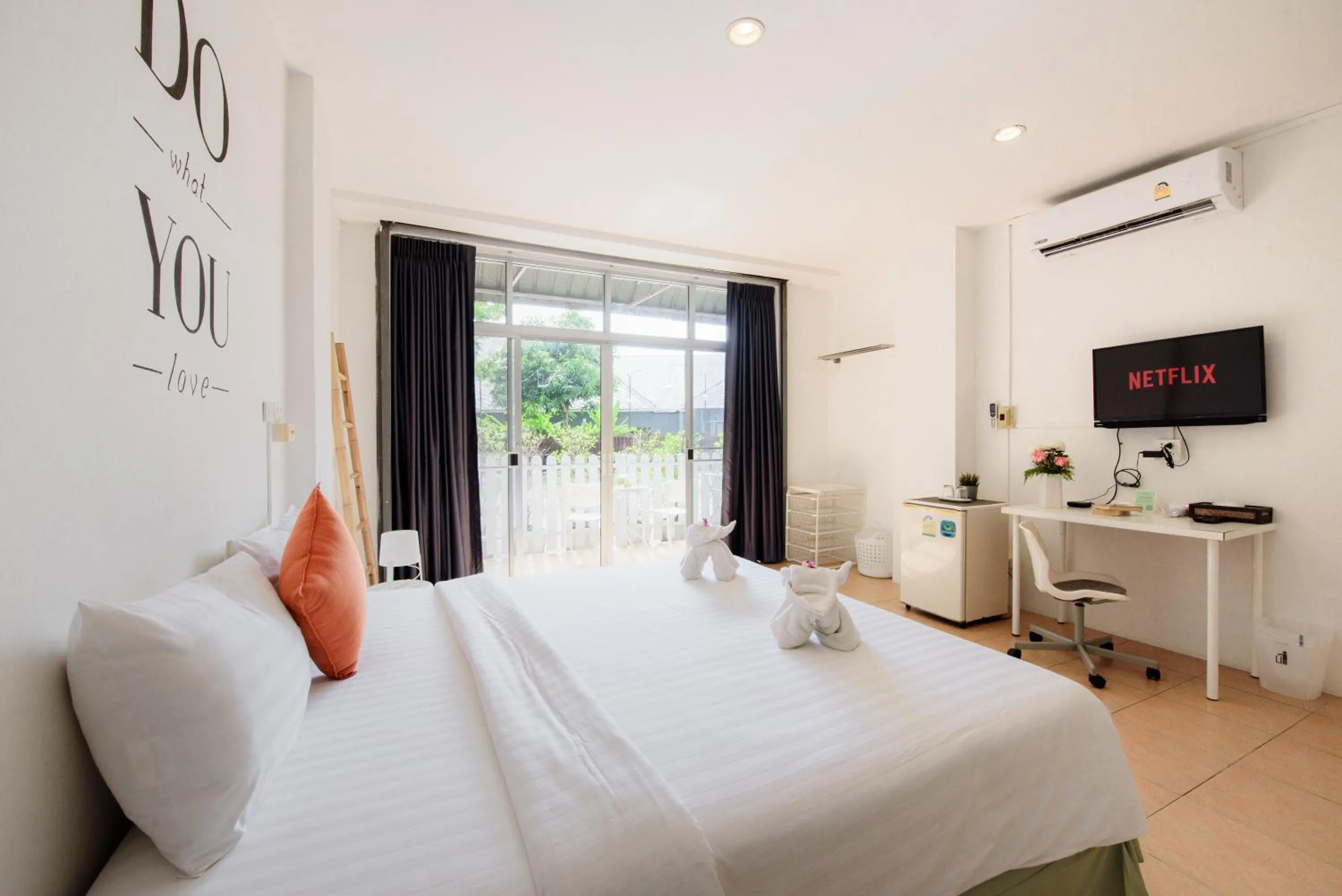 Bed in Little Home Ao Nang