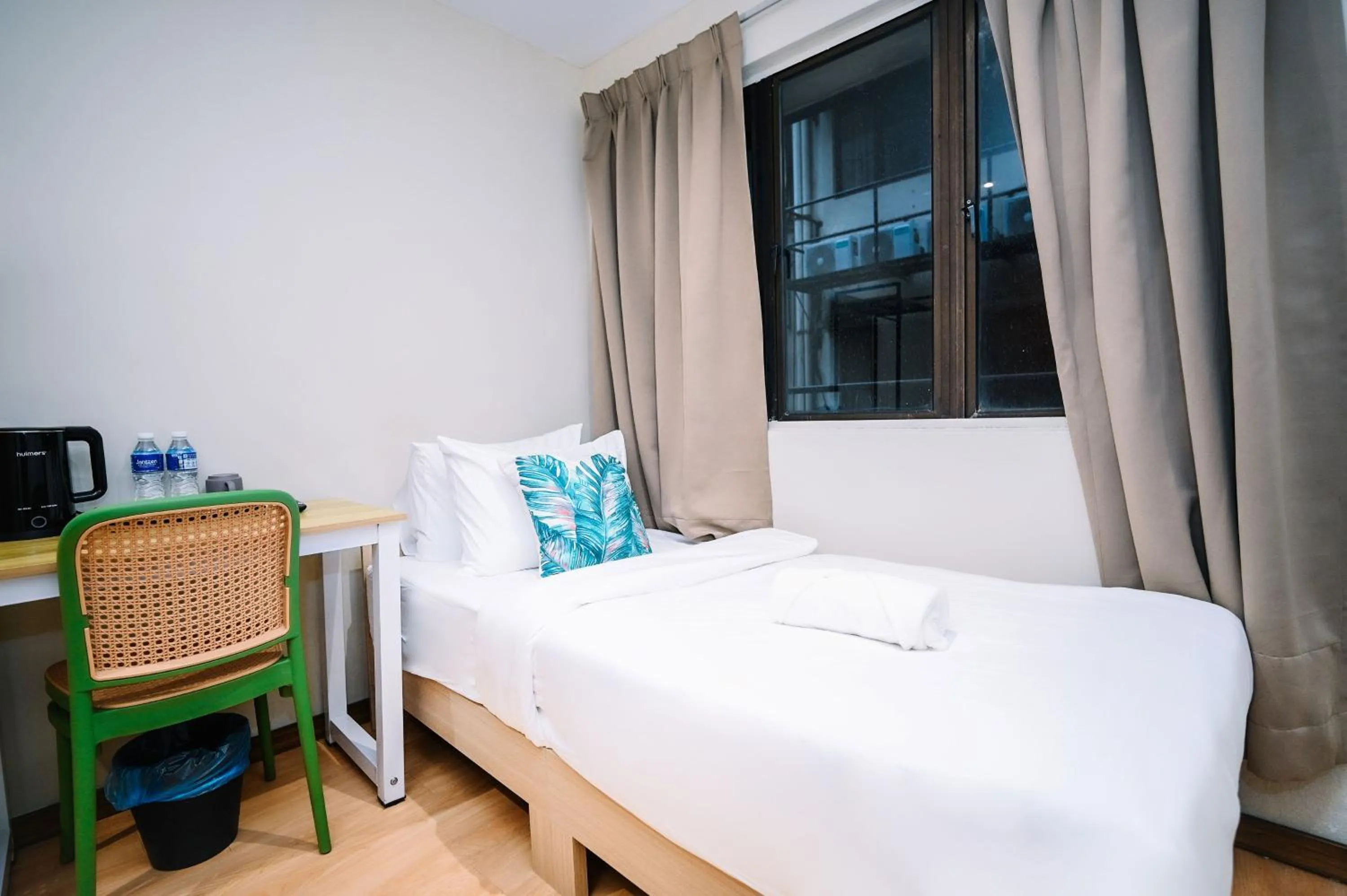 Bed in Swing & Pillows - Times Square, Bukit Bintang