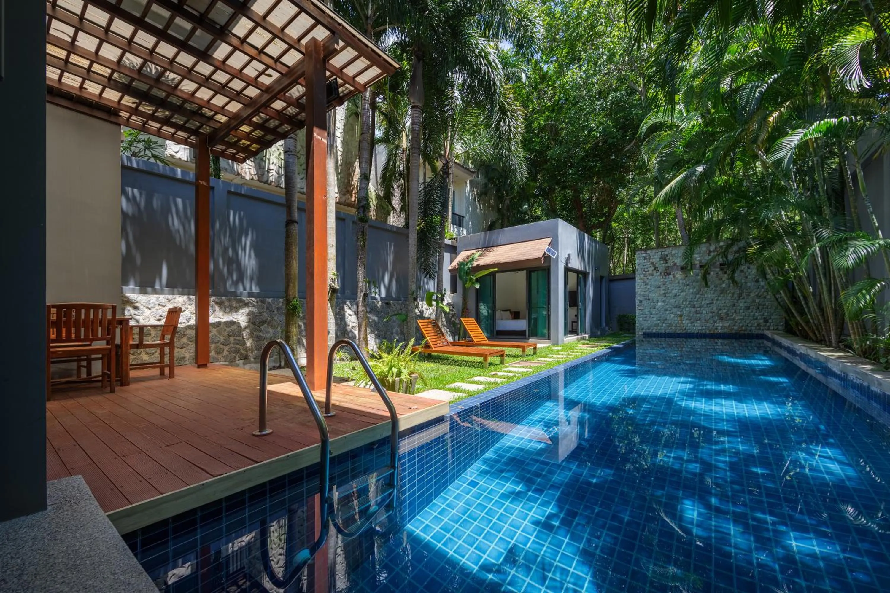 Saiyuan Estate by TropicLook