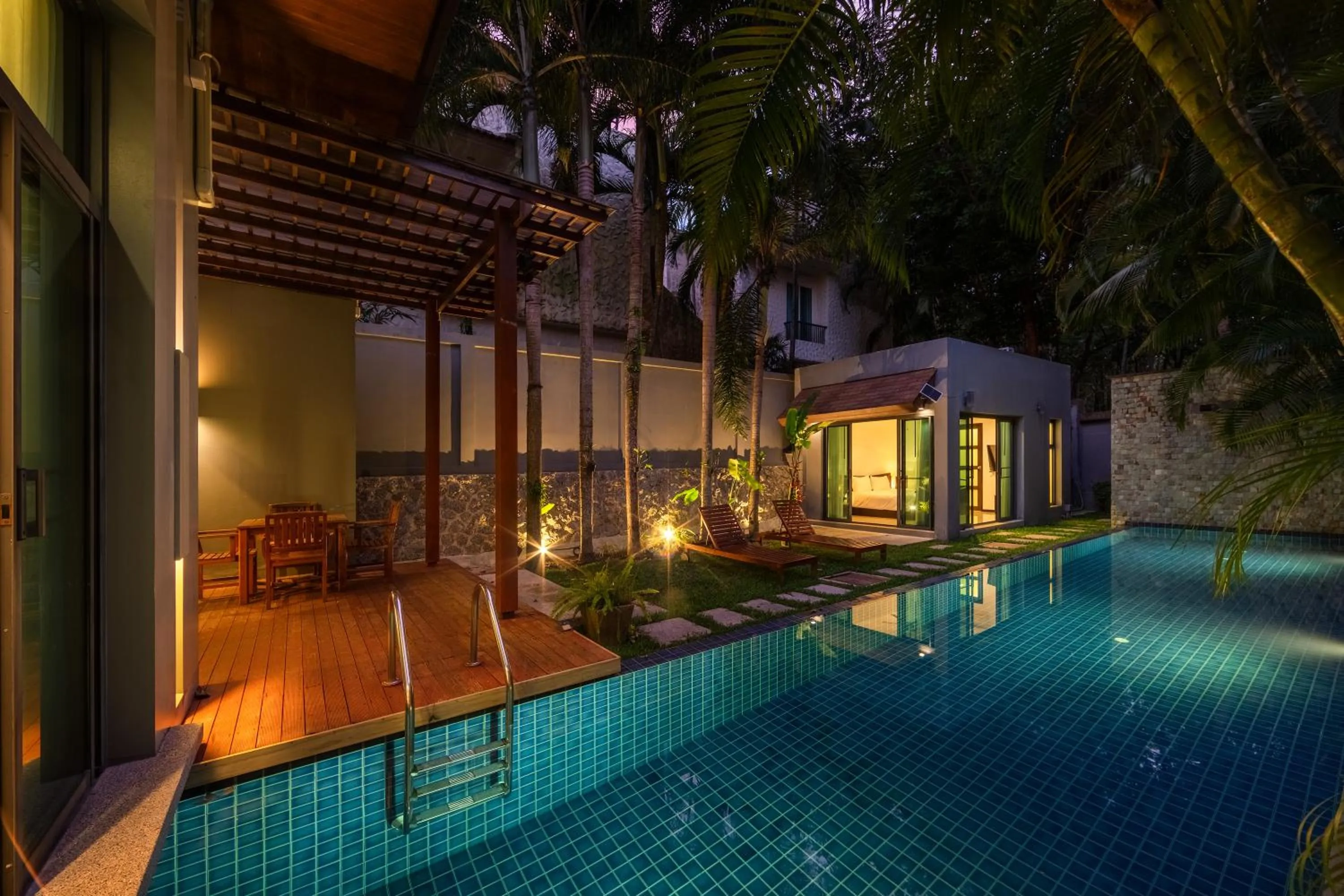 Saiyuan Estate by TropicLook