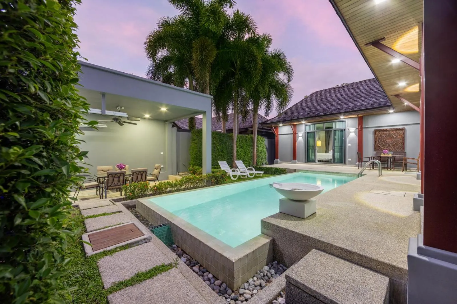 sunbed in Saiyuan Estate by TropicLook