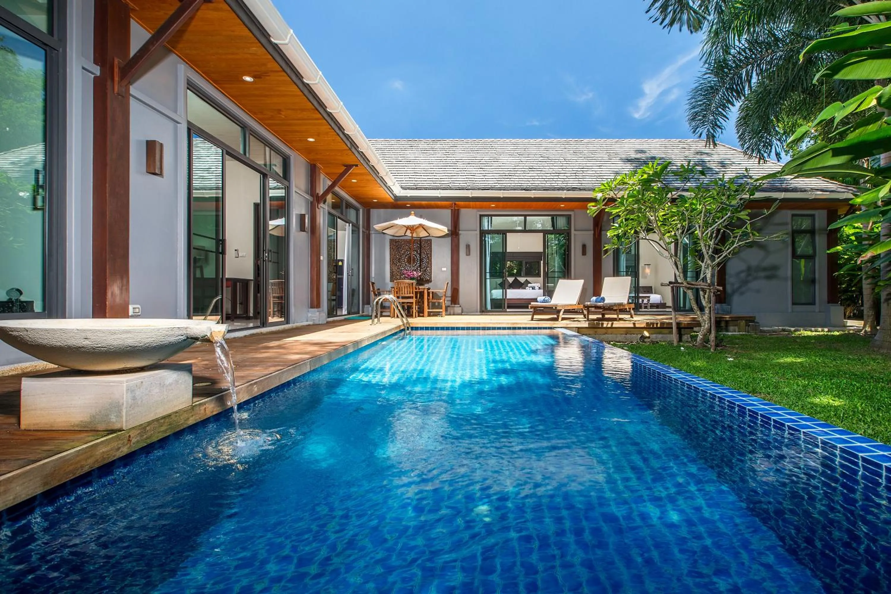 Saiyuan Estate by TropicLook