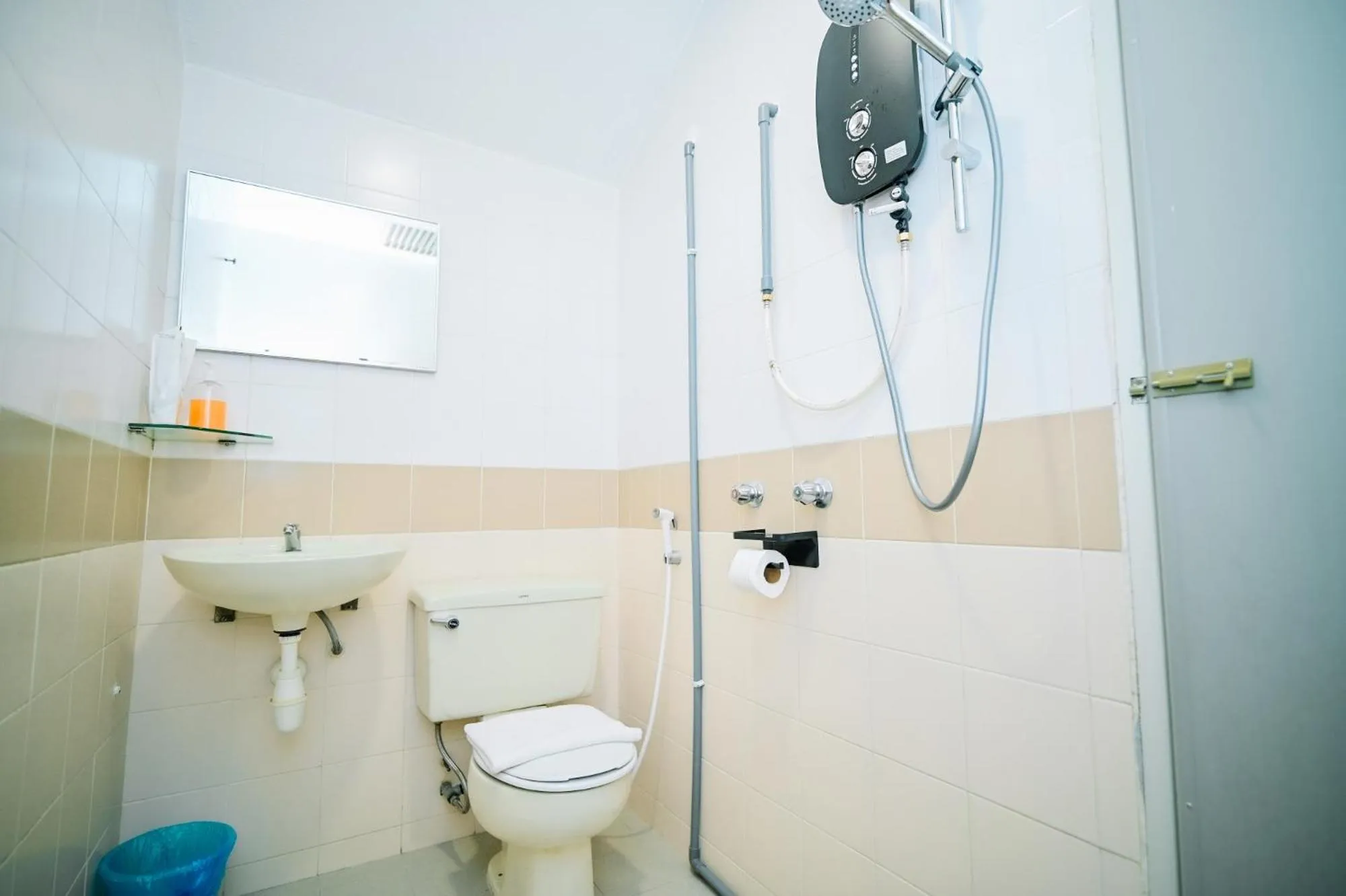 Swing & Pillows - Petaling Street Kuala Lumpur