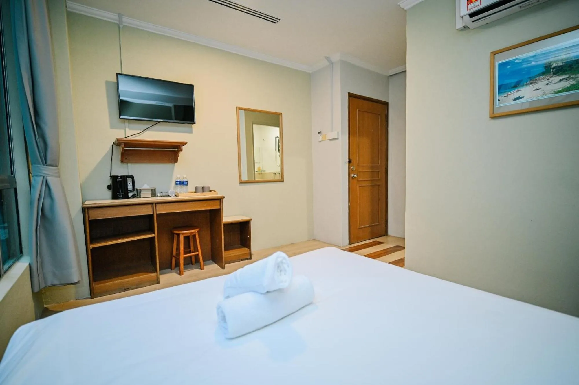 Bed in Swing & Pillows - Petaling Street Kuala Lumpur