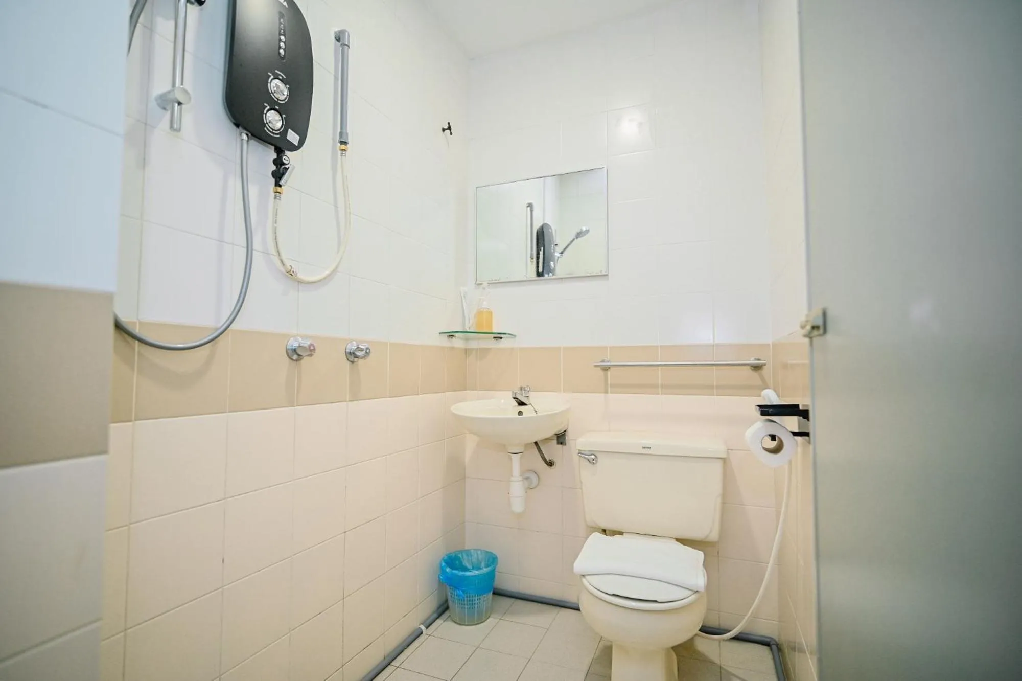 Swing & Pillows - Petaling Street Kuala Lumpur