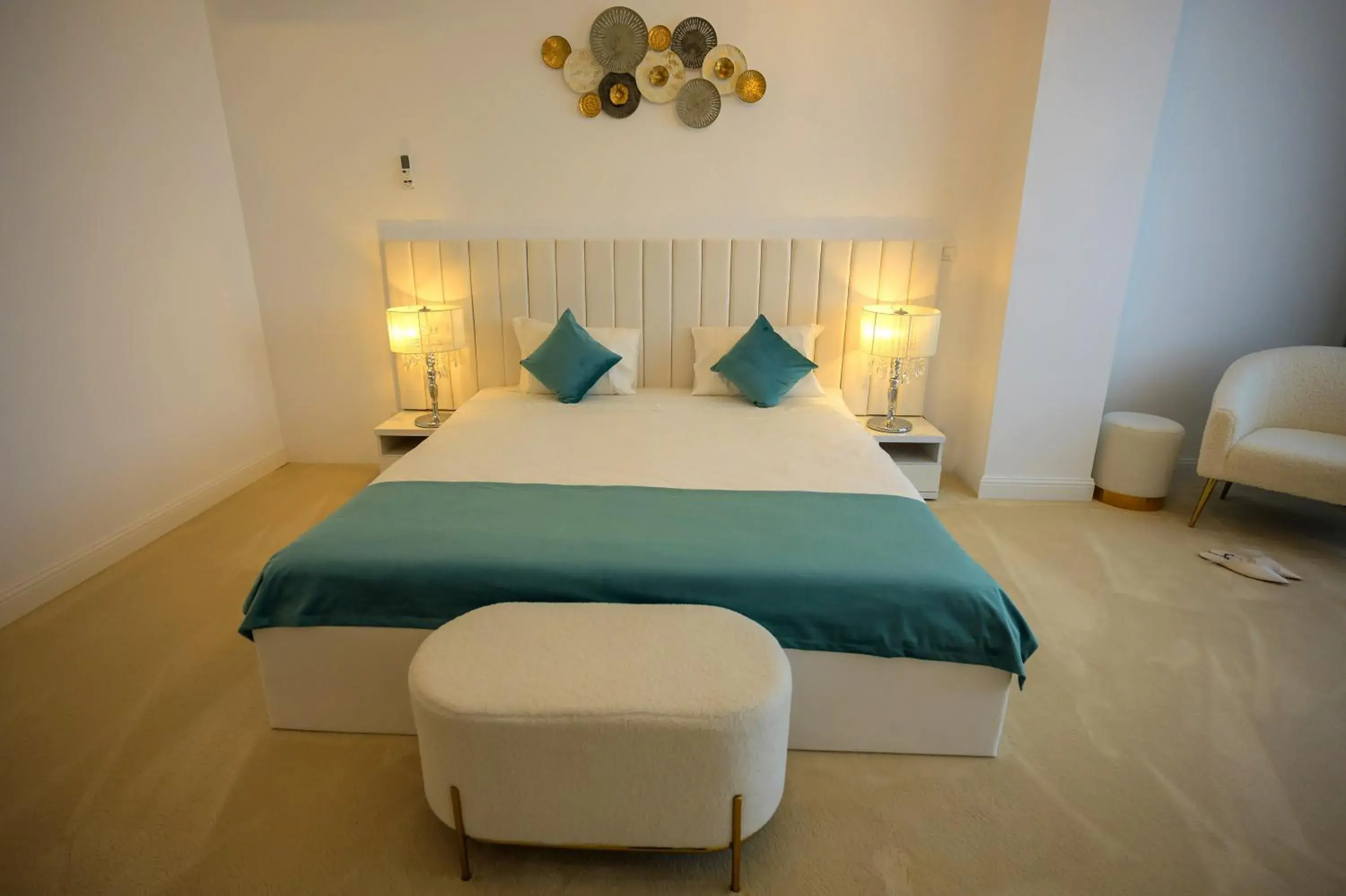 One-Bedroom Apartment in Hotel Queen Vera One-Bedroom Apartment in Hotel Queen Vera