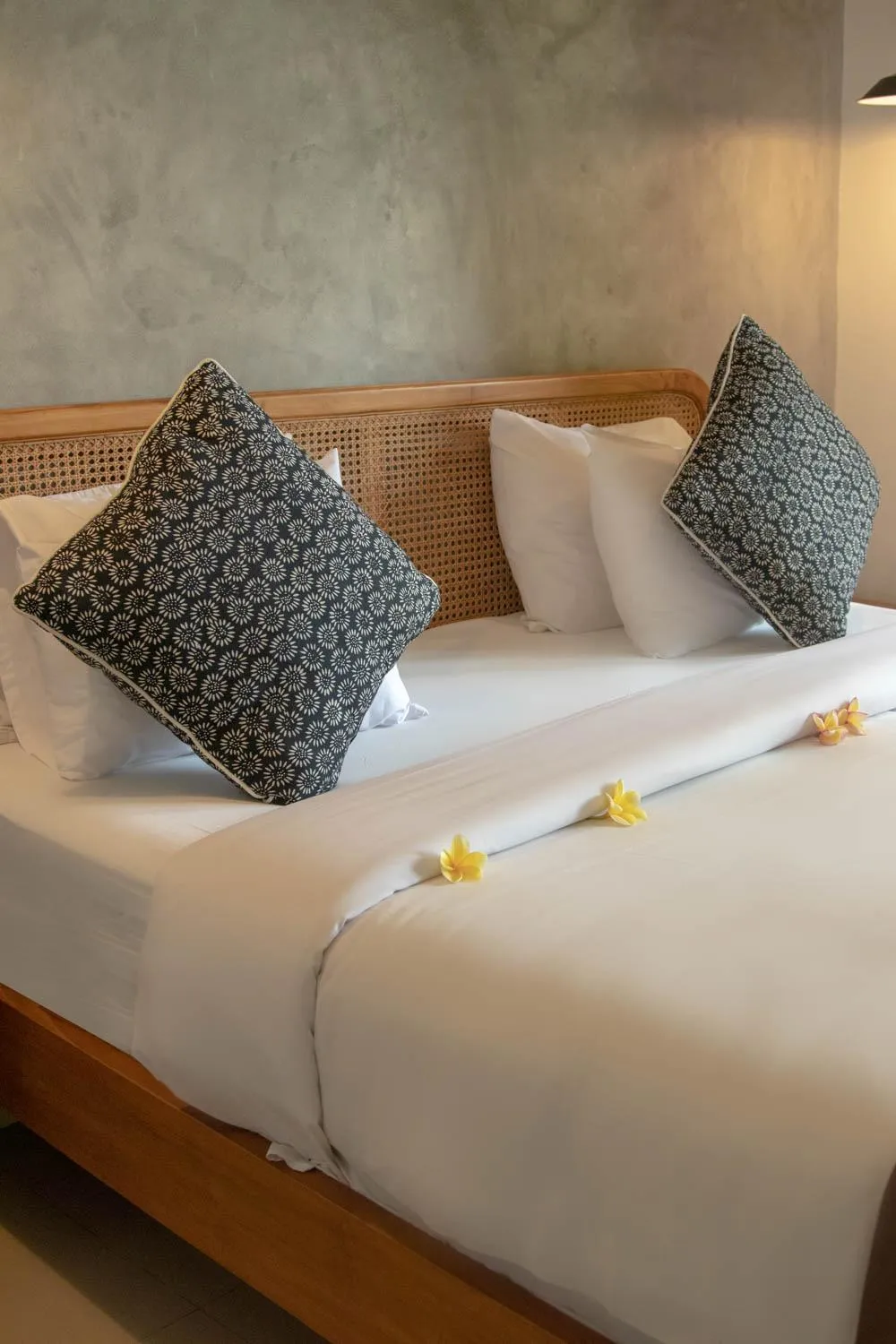 Bed in Yarama Cottages