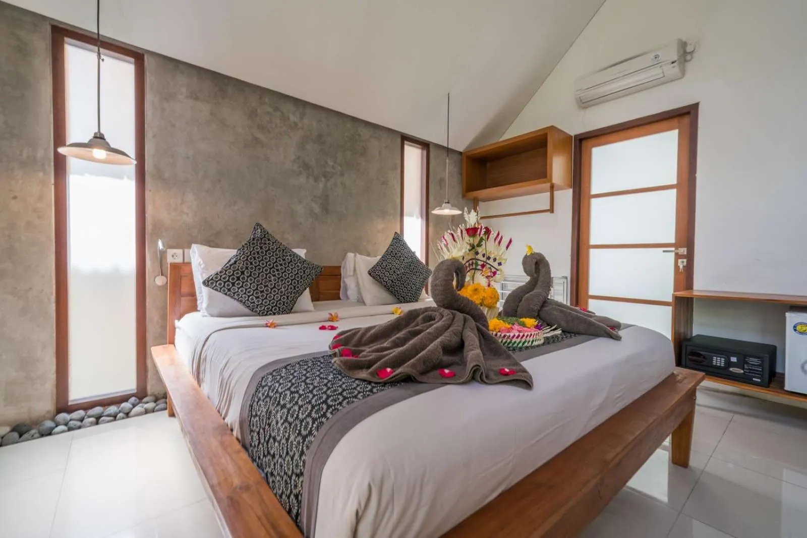 Bed in Yarama Cottages