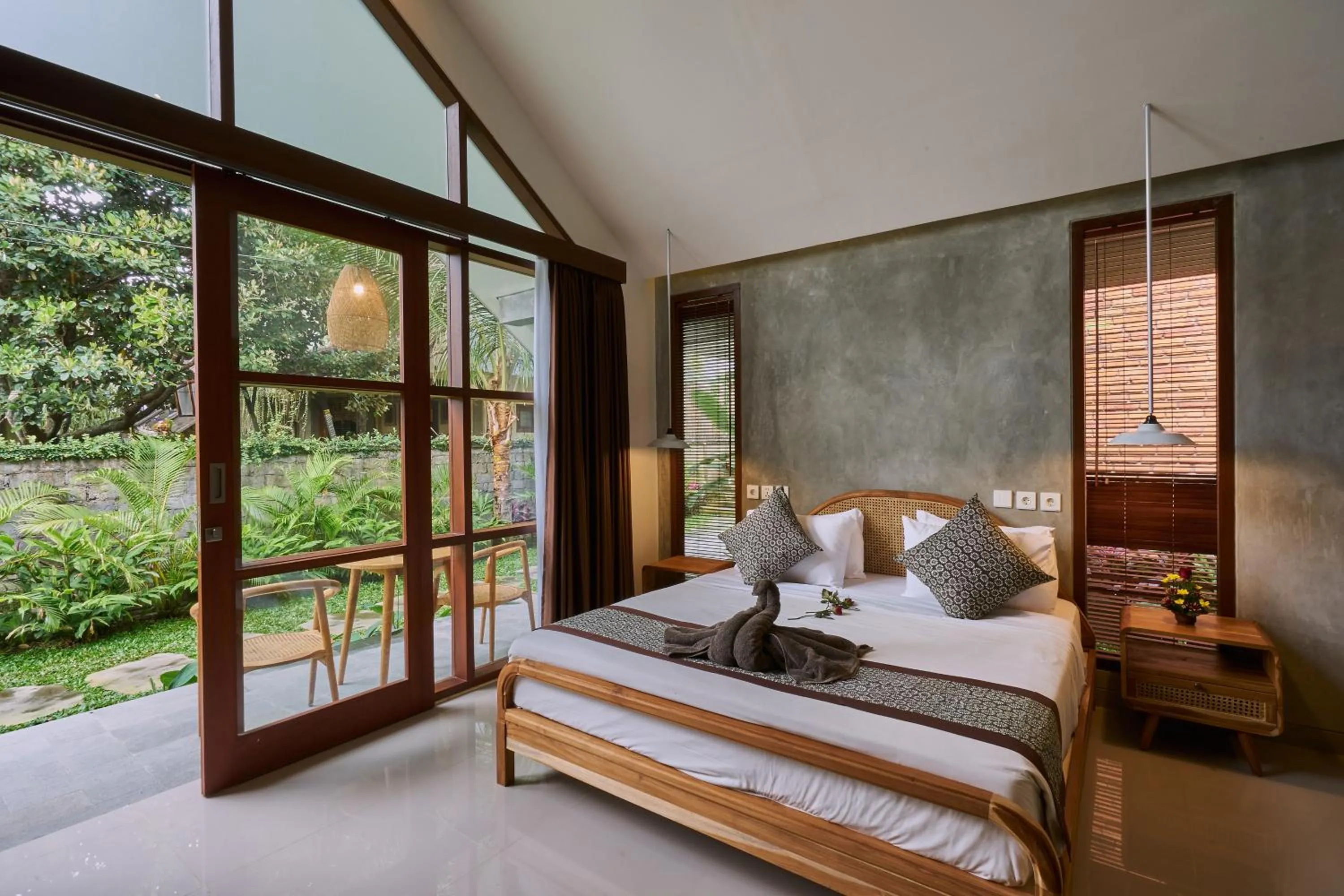 Bed in Yarama Cottages