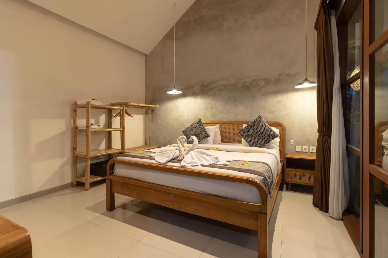 Bed in Yarama Cottages