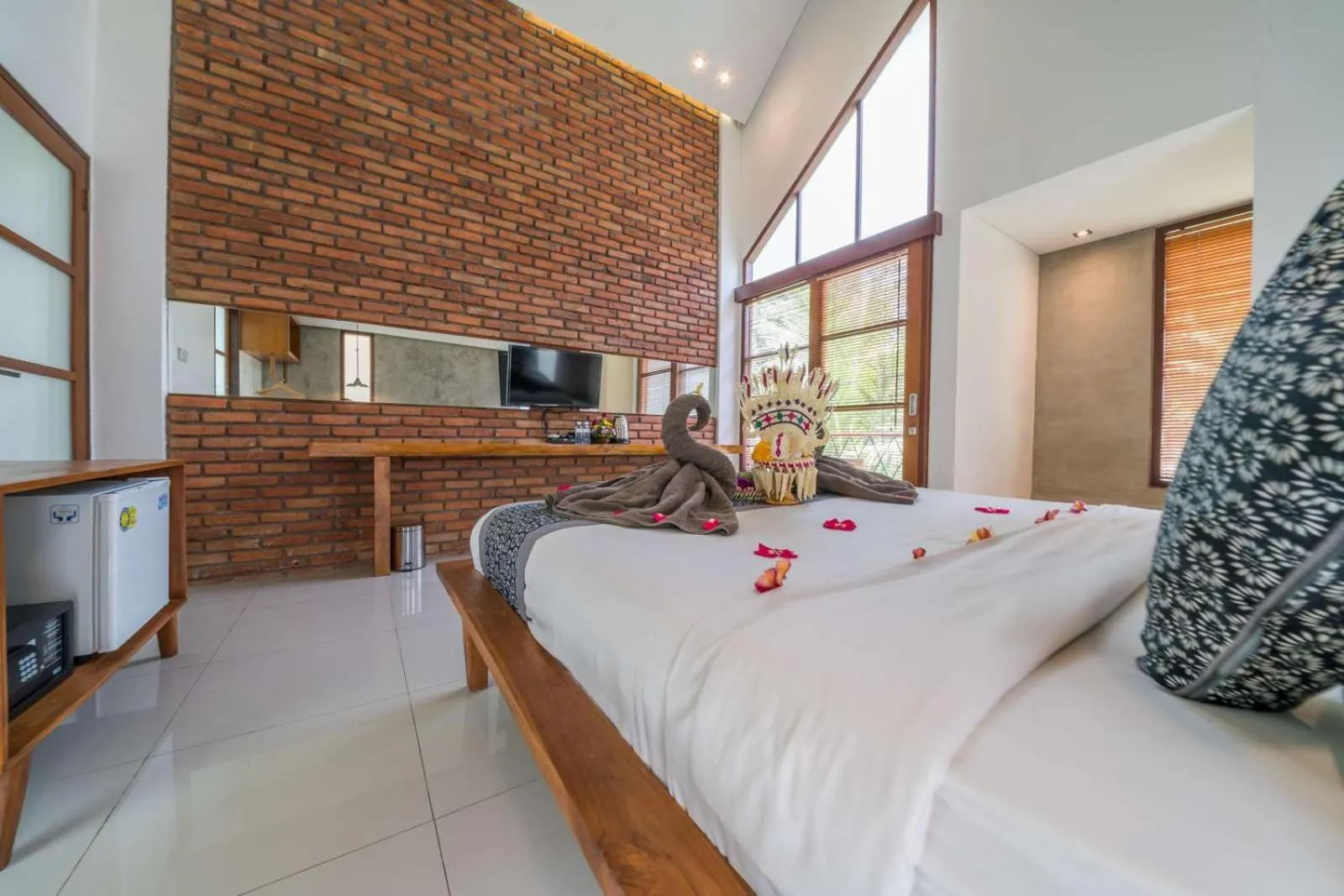 Bed in Yarama Cottages