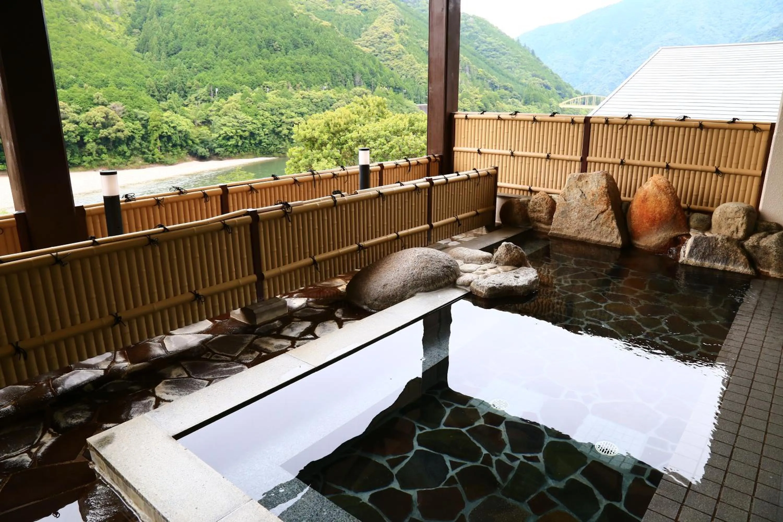 Hot Spring Bath in Iruka Onsen Hotel Seiryuusou