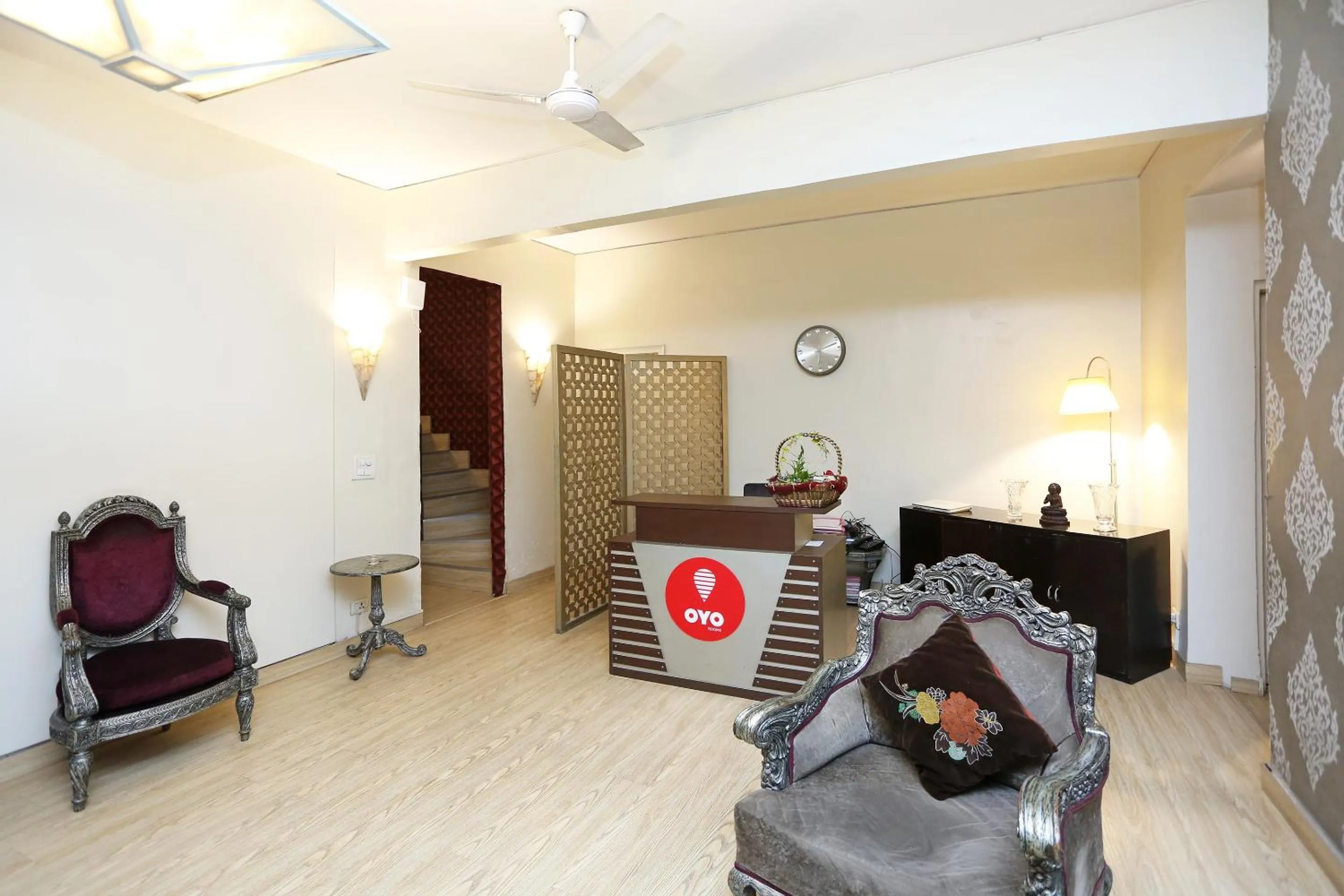 Lobby or reception in Hotel O Gem 92