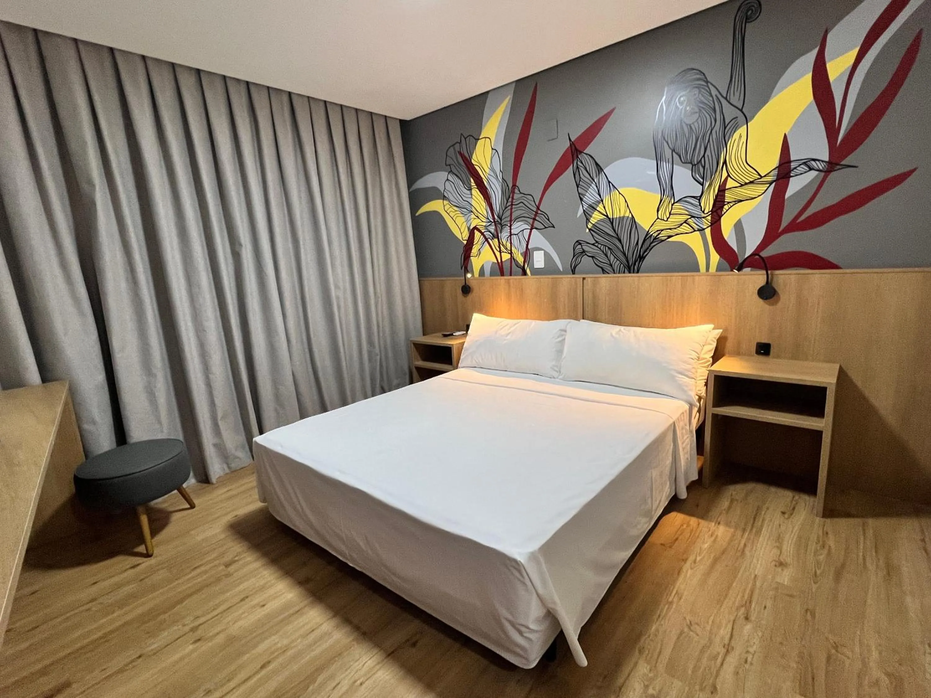 Bed in Ramada Encore Ponta Grossa